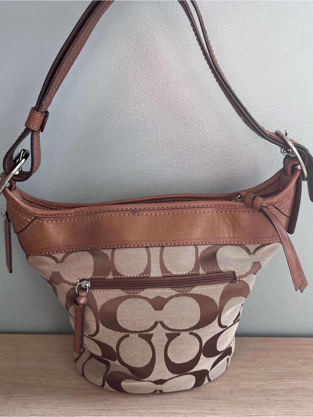 Vintage Coach Bleecker Signature Bucket Bag - Picture 2 of 7